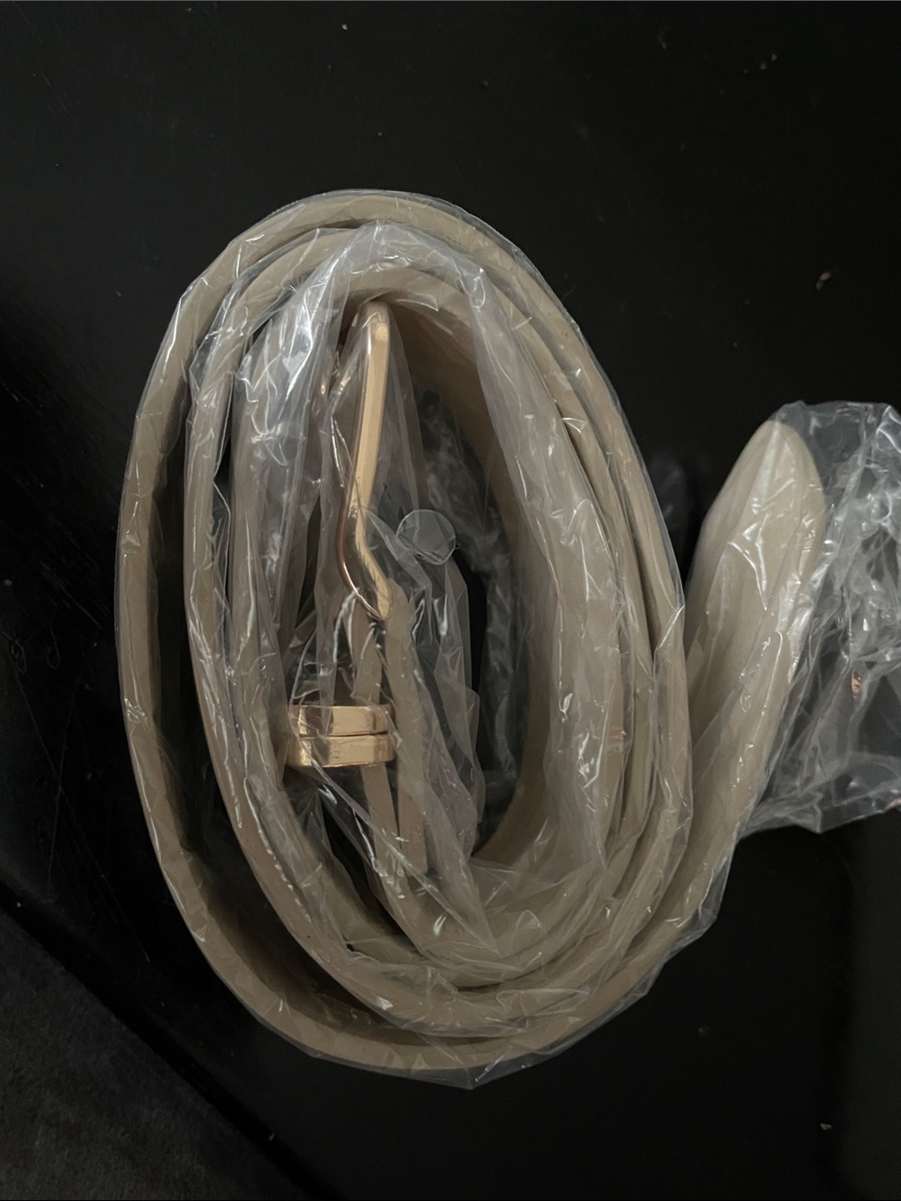 Source Unknown Beige Women's Belt with Gold Buckle